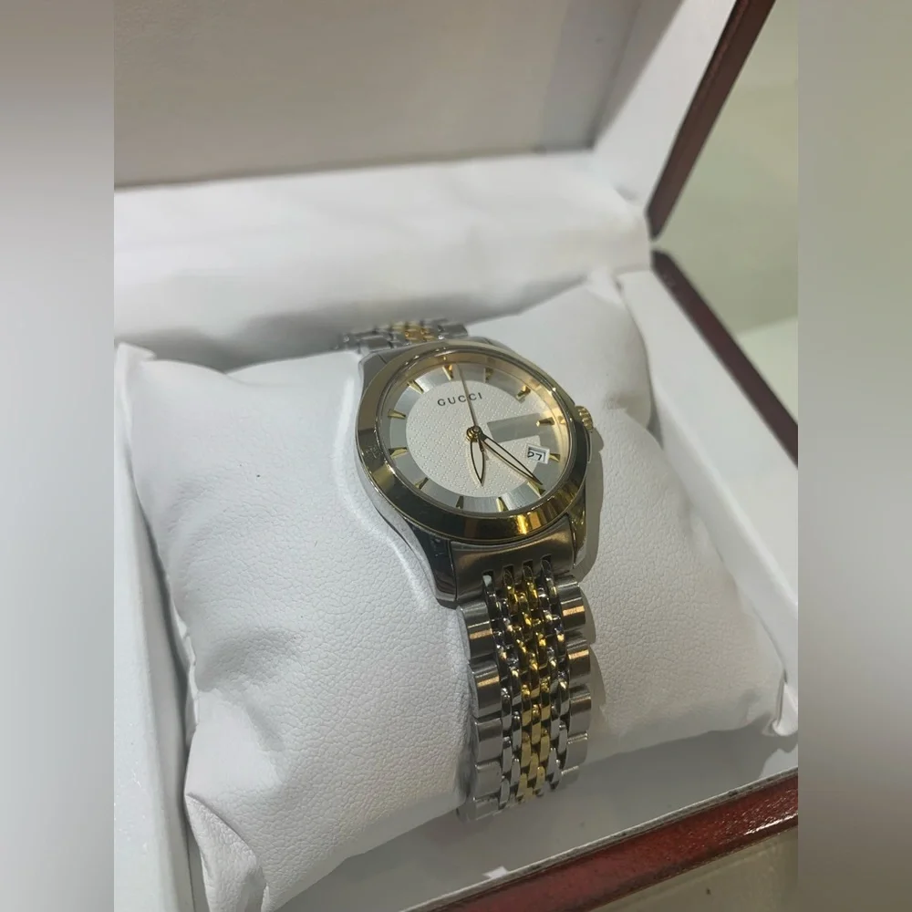 Gucci UNISEX Two Tone Stainless Steel Watch - Picture 4 of 6